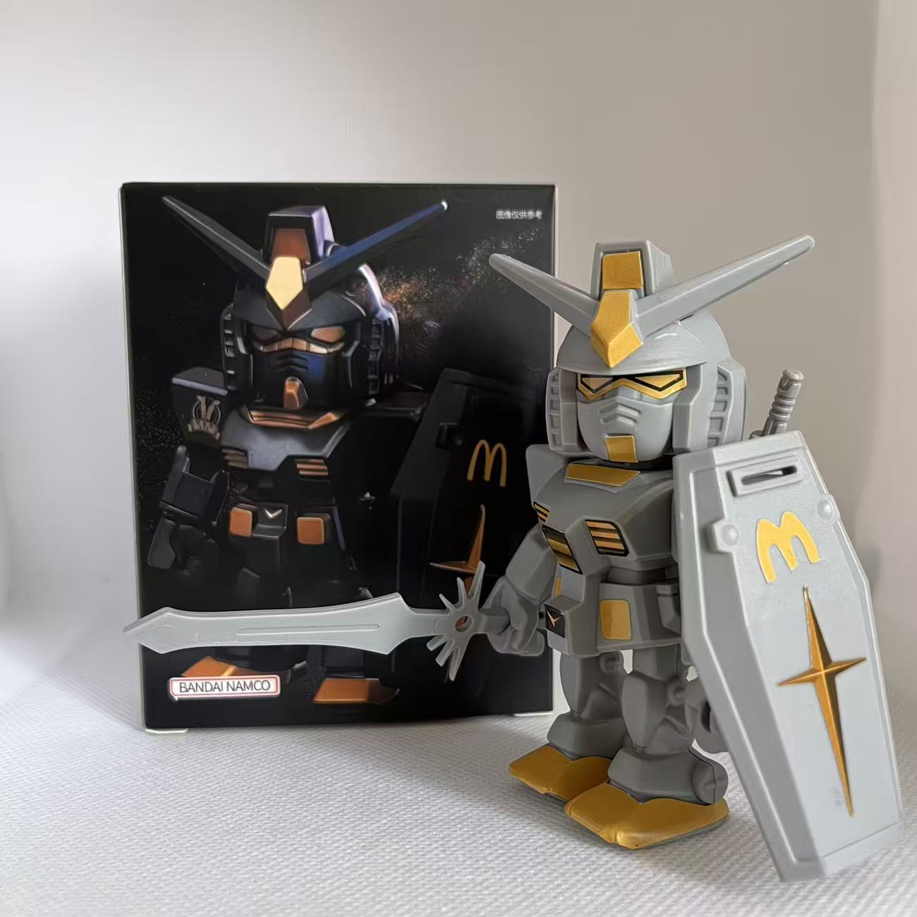 Figur Gundam McDonald Qmsv Rx- - Model Kit Gundam ulasan dan harga